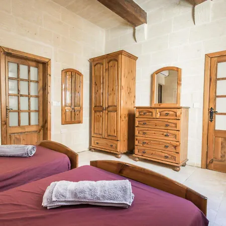 Lighthouse - Ta' Charlon Farmhouse Holiday home
